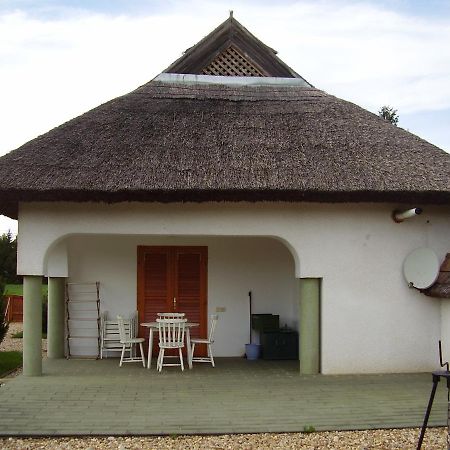 Hotel Csenye Vendeghaz Exterior foto